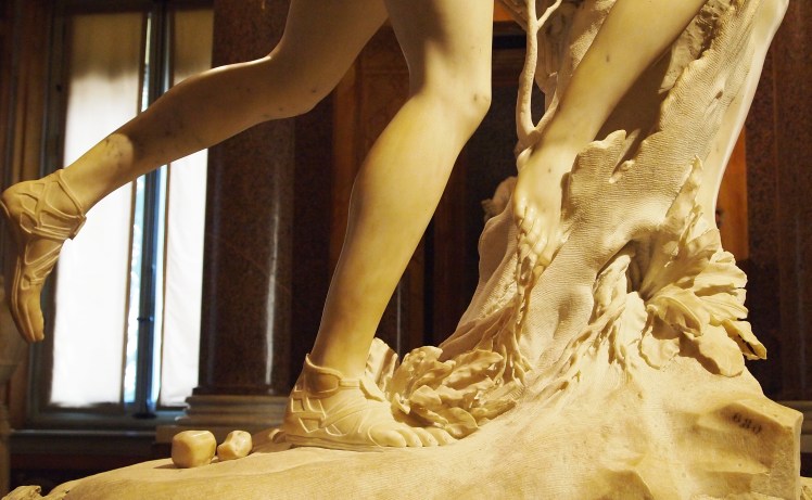 Part of the magic of this statue is that as you walk around it, you see Daphne gradually turn into a tree. From this angle, you can see her feet becoming more and more plant-like. 
