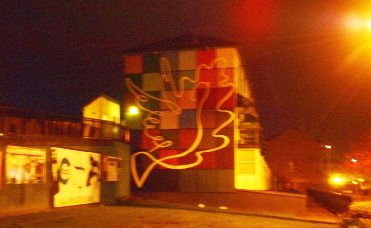 Derry murals